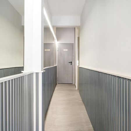 Madriver Apartamentos Reformados Con Parking Gratuito Exterior photo