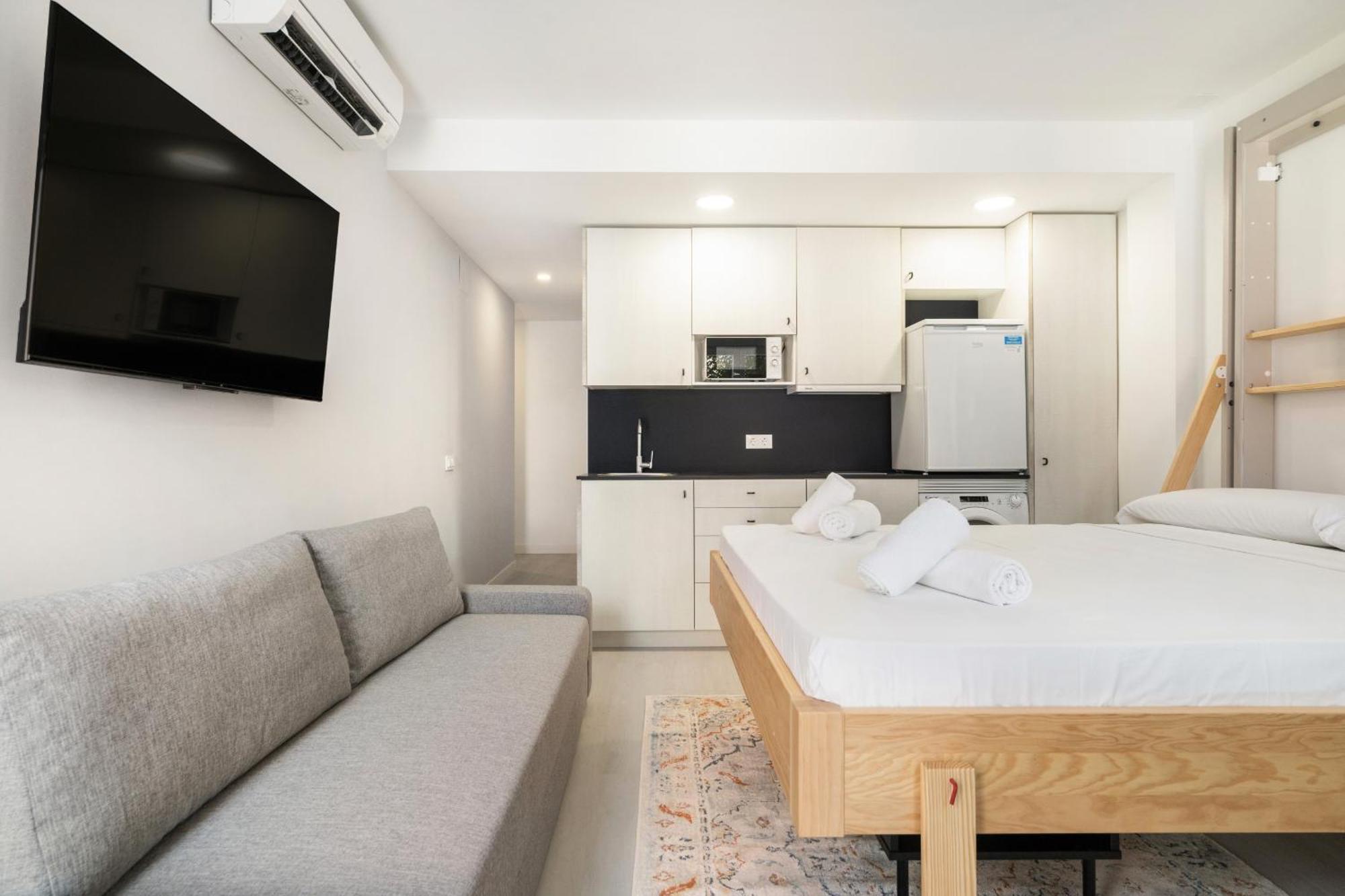 Madriver Apartamentos Reformados Con Parking Gratuito Exterior photo