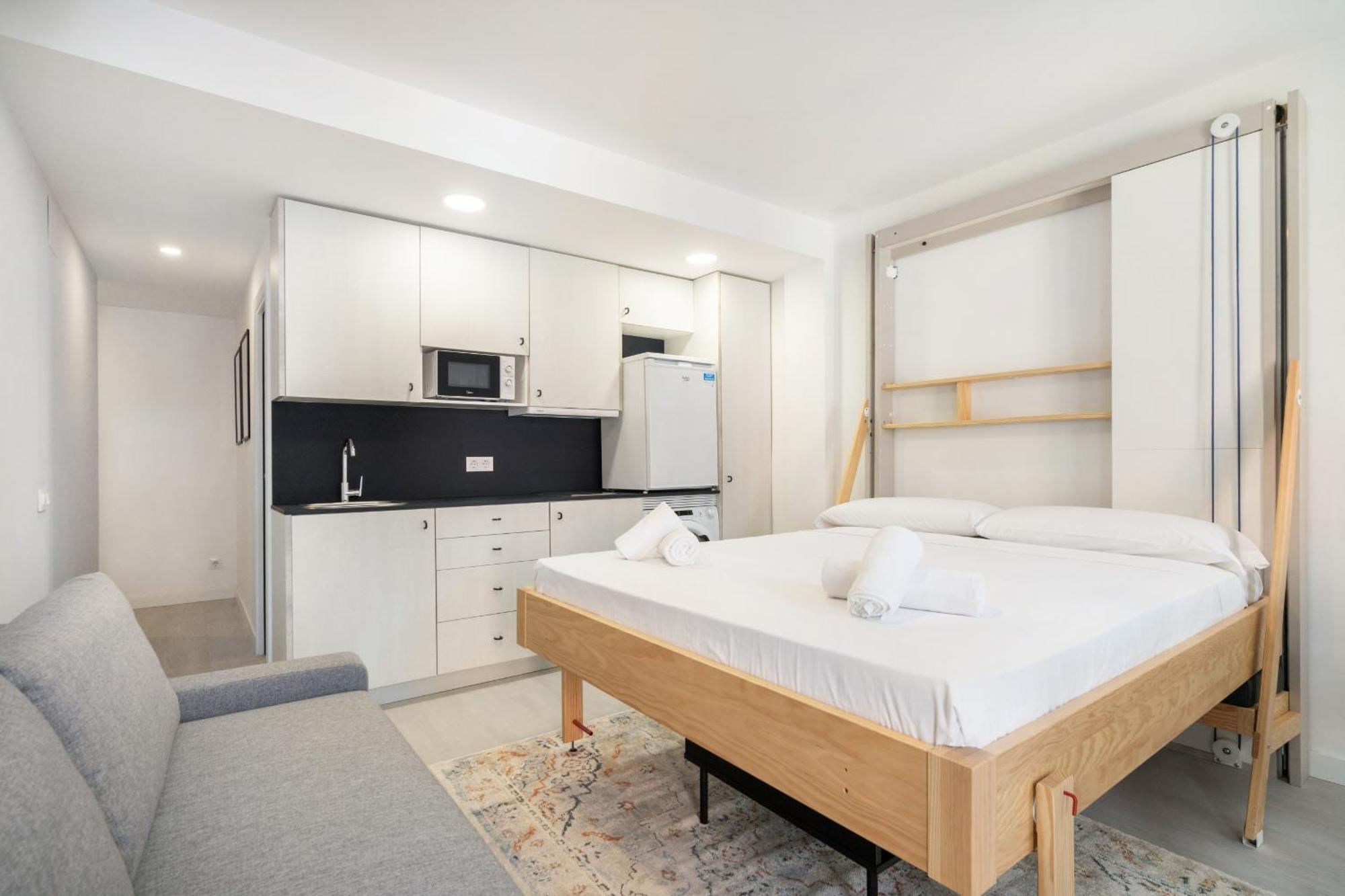 Madriver Apartamentos Reformados Con Parking Gratuito Exterior photo