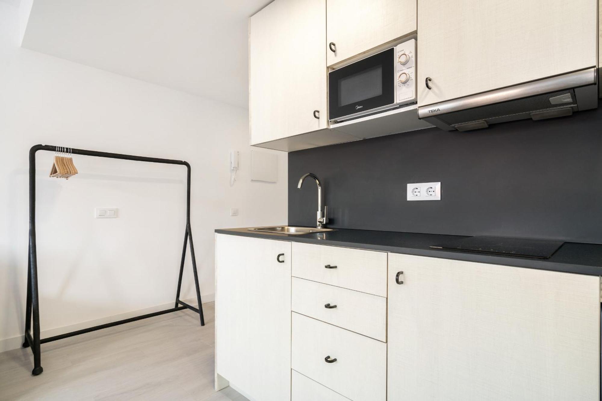 Madriver Apartamentos Reformados Con Parking Gratuito Exterior photo