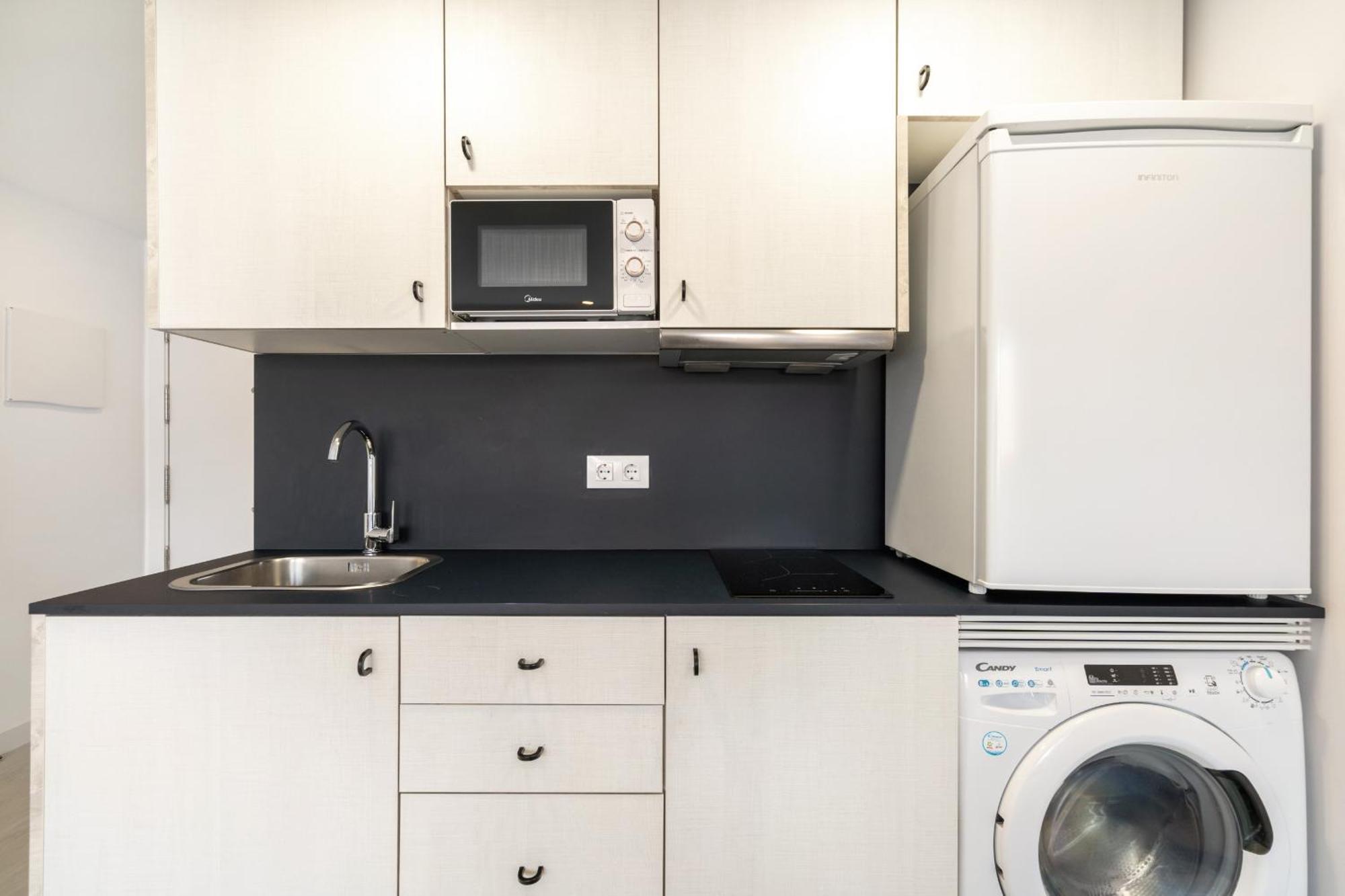 Madriver Apartamentos Reformados Con Parking Gratuito Exterior photo