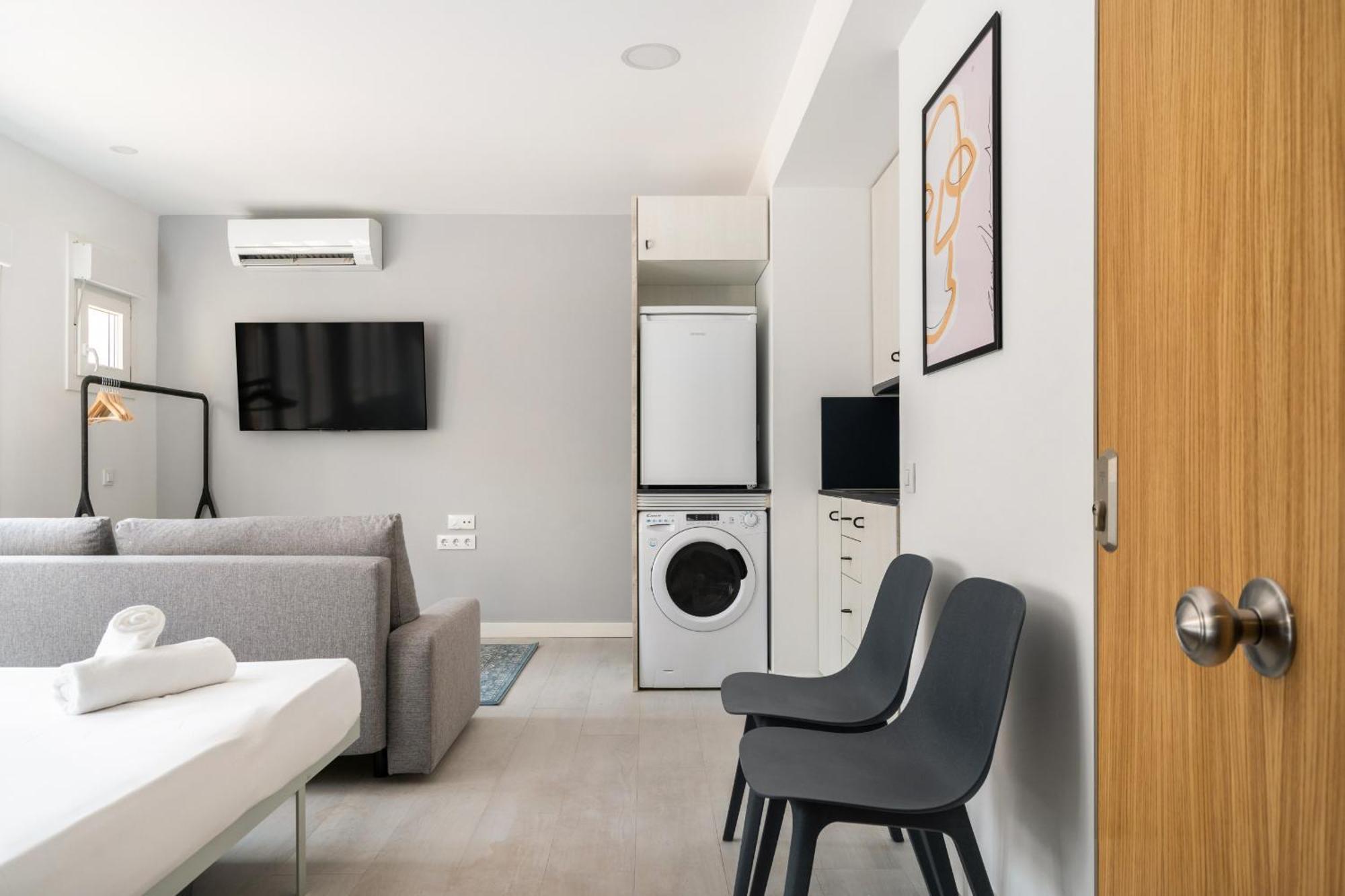 Madriver Apartamentos Reformados Con Parking Gratuito Exterior photo