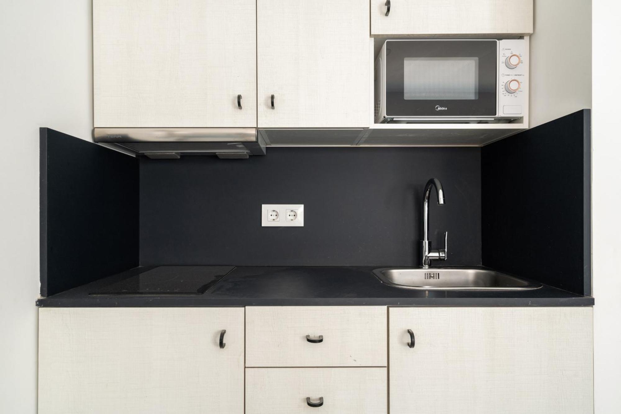 Madriver Apartamentos Reformados Con Parking Gratuito Exterior photo