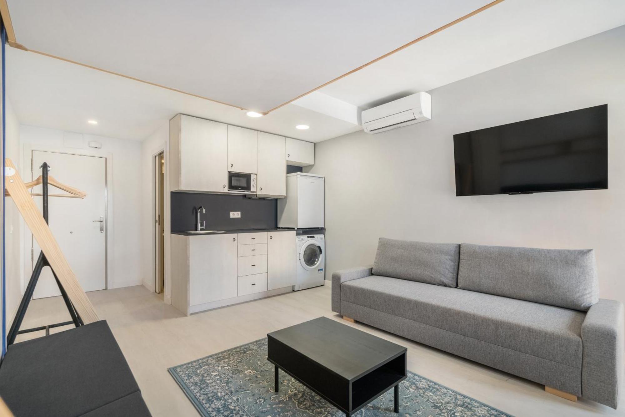 Madriver Apartamentos Reformados Con Parking Gratuito Exterior photo