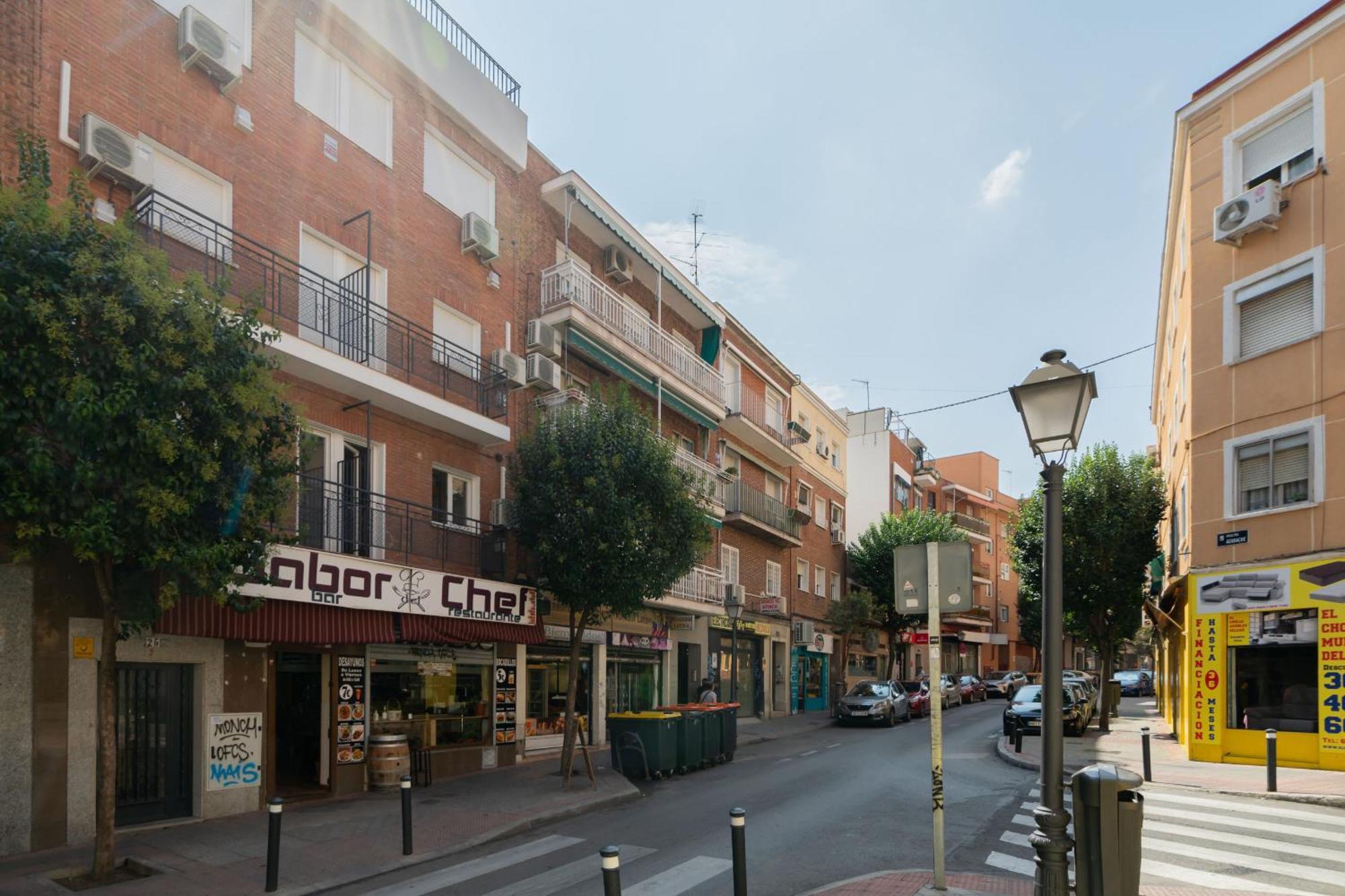 Madriver Apartamentos Reformados Con Parking Gratuito Exterior photo