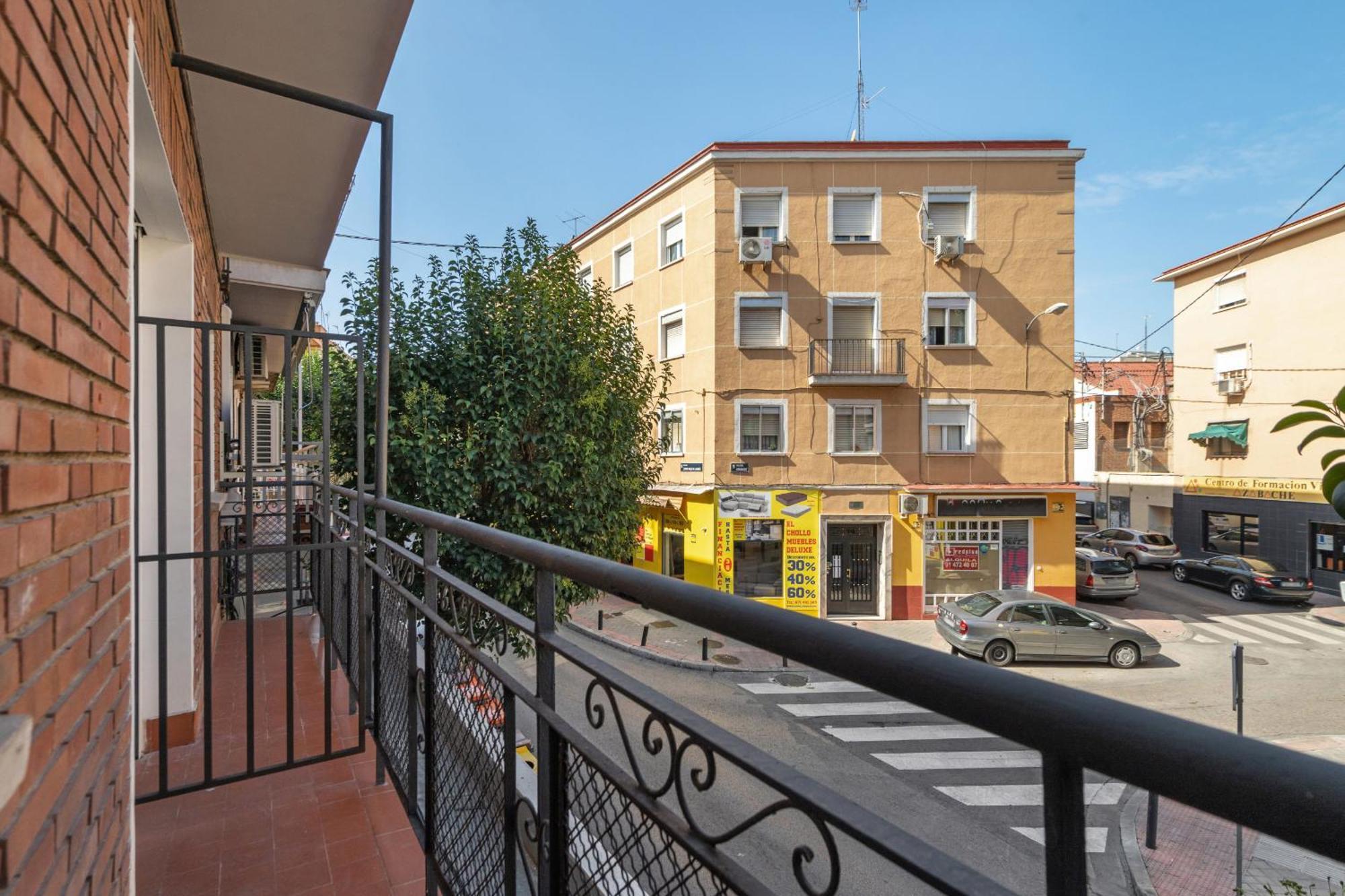 Madriver Apartamentos Reformados Con Parking Gratuito Exterior photo
